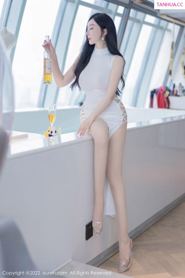 允薾  [XiuRen]高清写真图 2022.04.12 No.4855 允薾第12张图片